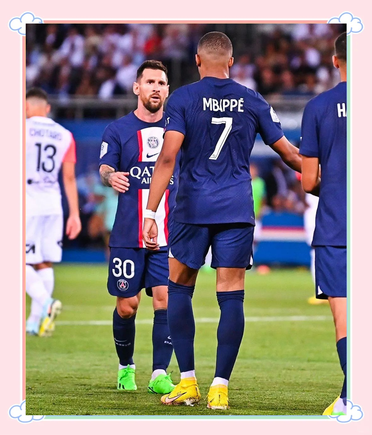 星空体育平台足总杯国际比赛日再迎强敌;巴黎圣日耳曼豪取连胜;主帅态度——更衣室稳定;更衣室氛围转暖的简单介绍